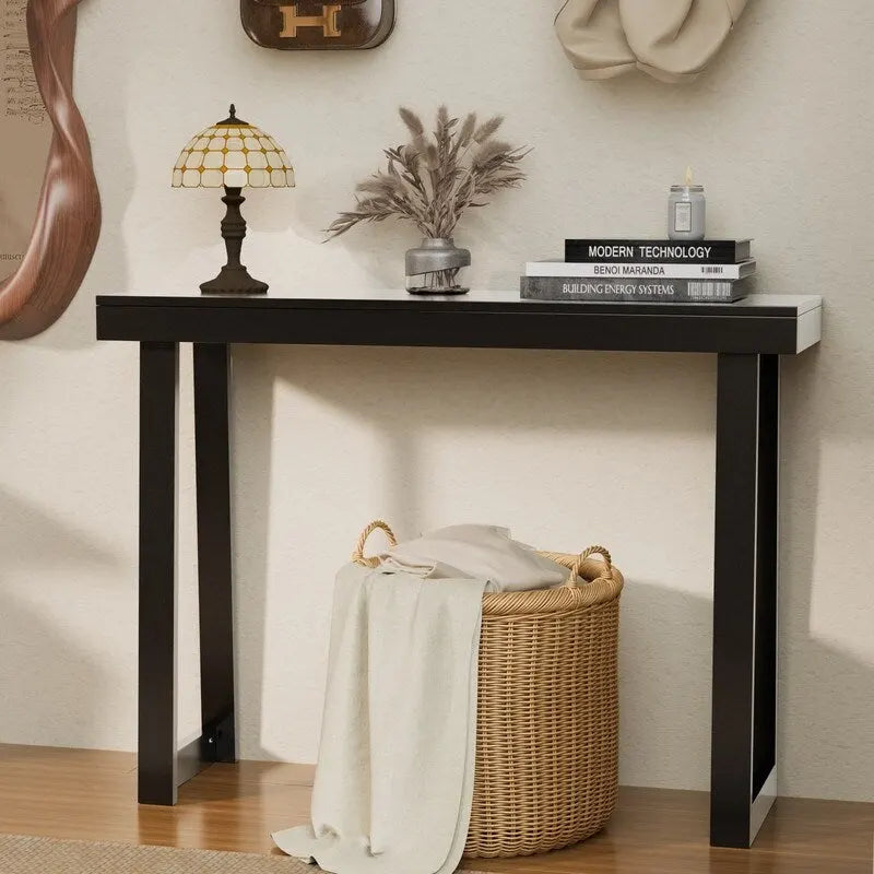 Table console moderne en bois massif pour décorer une entrée ou un couloir
