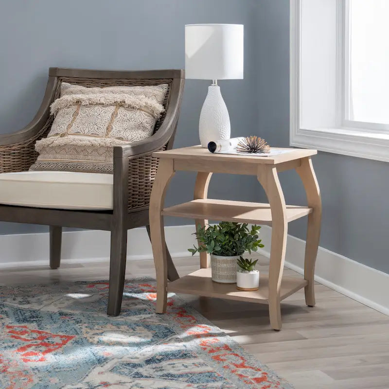 Table d’appoint de style campagne en bois avec 2 étagères